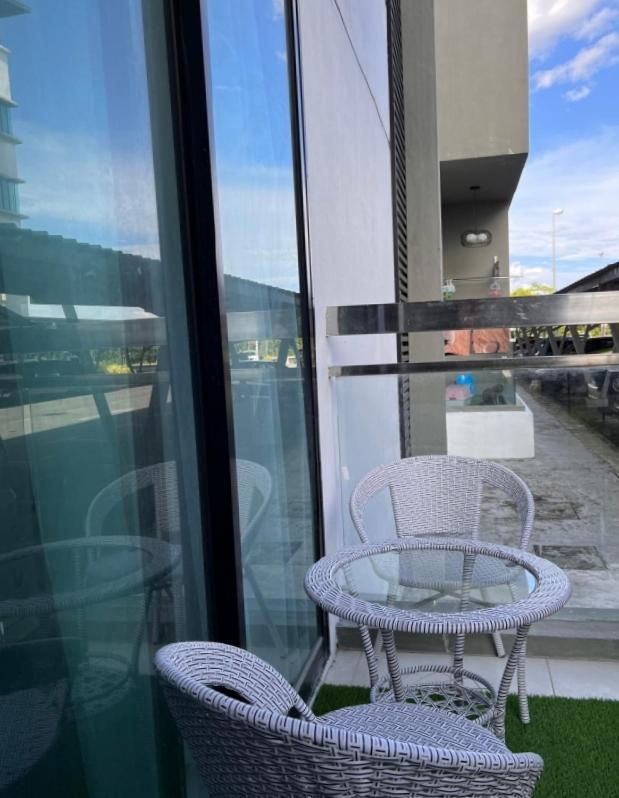 Faiz Homestay Κουτσίνγκ Εξωτερικό φωτογραφία